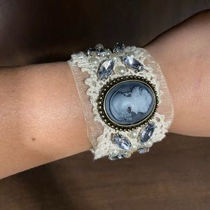 Lace bracelet